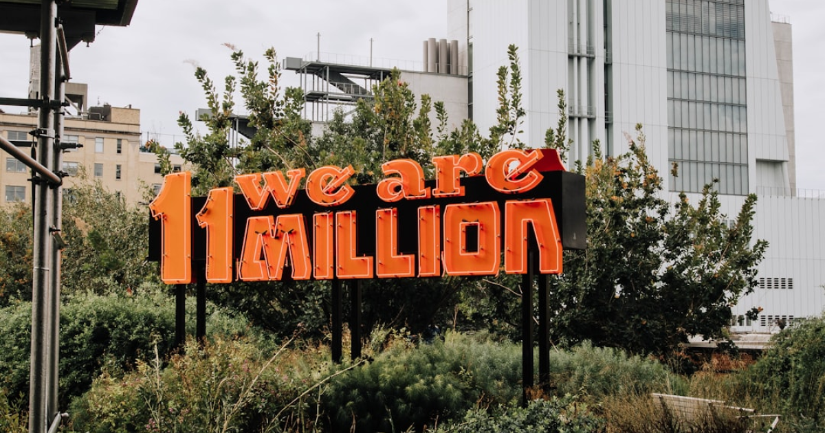 비트코인 급락 10만4천달러, 13억달러 청산으로 시장 패닉