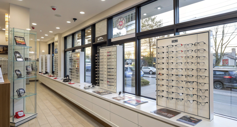 ‘민생회복 쿠폰’ 8조 풀리자
안경원 매출 57% 폭등…골목경제 기지개